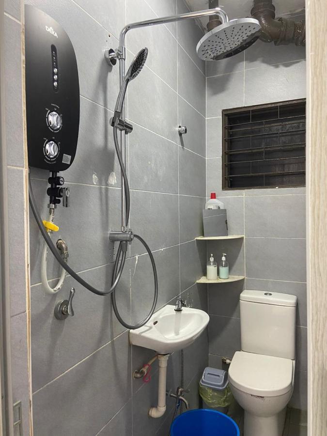 Hs Homestay Cenderawasih Kuantan Town Exterior foto